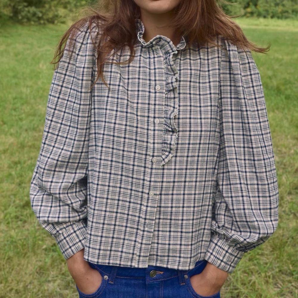 H&M ruffle collar blouse